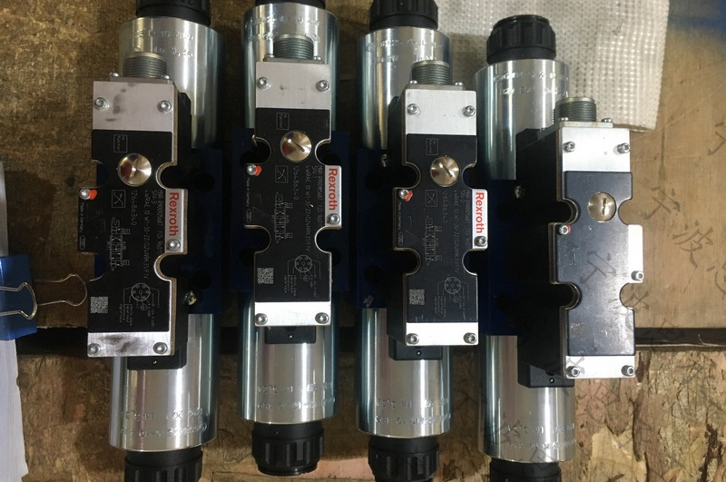 德國力士樂方向閥4WRAE10W-60-2X/G24K31/F1V